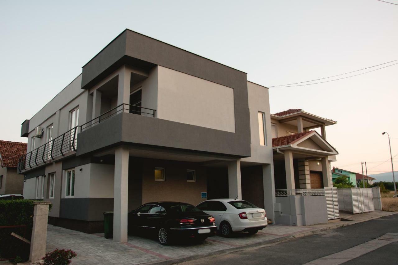 Vila Manuela Aparthotel Gevgelija Exterior photo